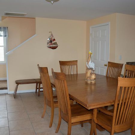 The Ocean Weeks Apartment Оушън Сити Екстериор снимка